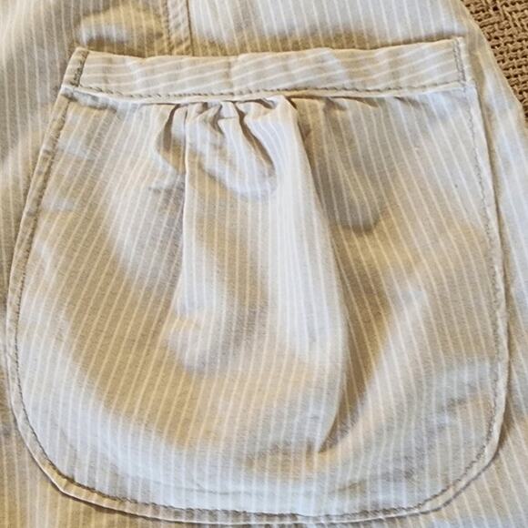 Columbia Omni Shade Lightweight Tan and White striped Women's Jacket Size Medium - Picture 14 of 16